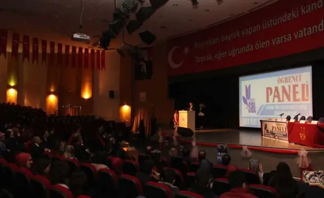 Sosyal Bilimler Lisesi'nden Mülteci Semineri