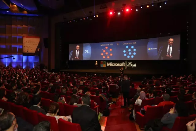 Microsoft, Teknoloji Zirvesi yüzlerce işletmeyi İstanbulda bir araya getirdi 4