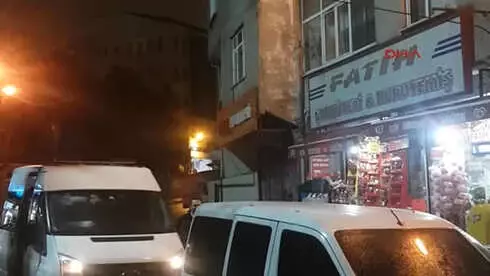 Müteahhit, Satışa Çıkardığı Dairede Kafasına Çekiçle Vurularak Öldürüldü Müteahhit, Satışa Çıkardığı Dairede Kafasına Çekiçle Vurularak Öldürüldü