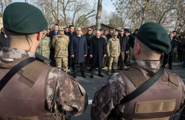 Pöh'ler Dua ve Tekbirlerle Afrin'e Uğurlandı