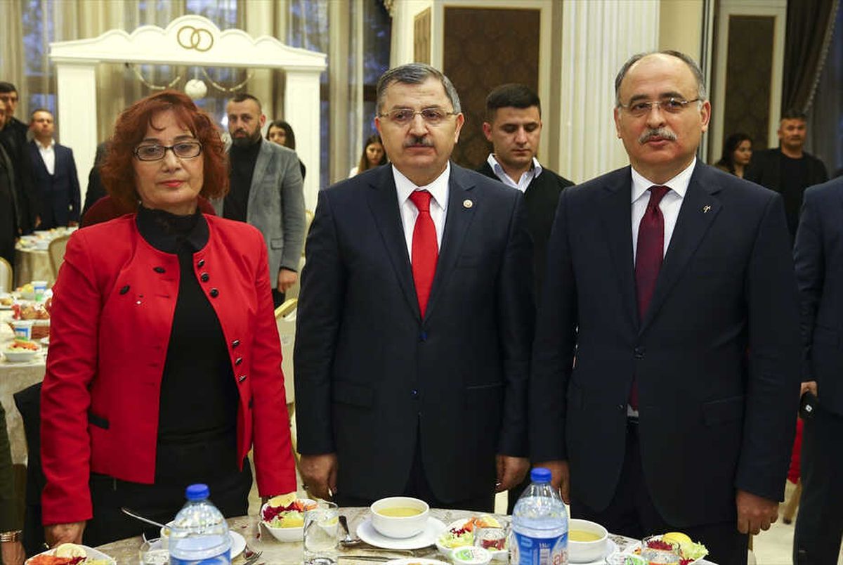 Şehit Aileleri ve Gaziler Yemekte Buluştu
