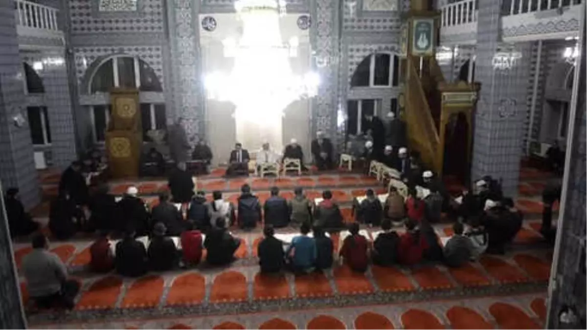 Ardahan'da Şehitler İçin Hatmi Şerif