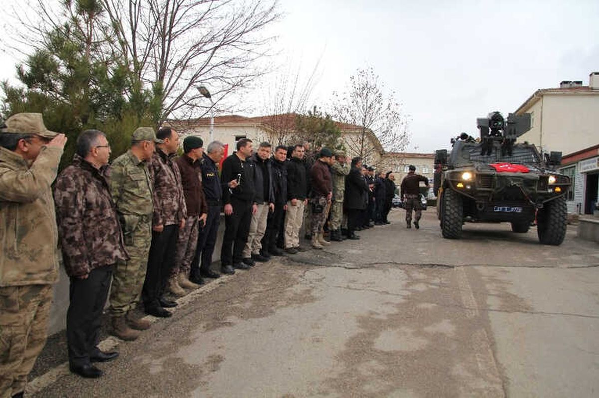Elazığ'dan Özel Harekatçılar Afrin'e Uğurlandı