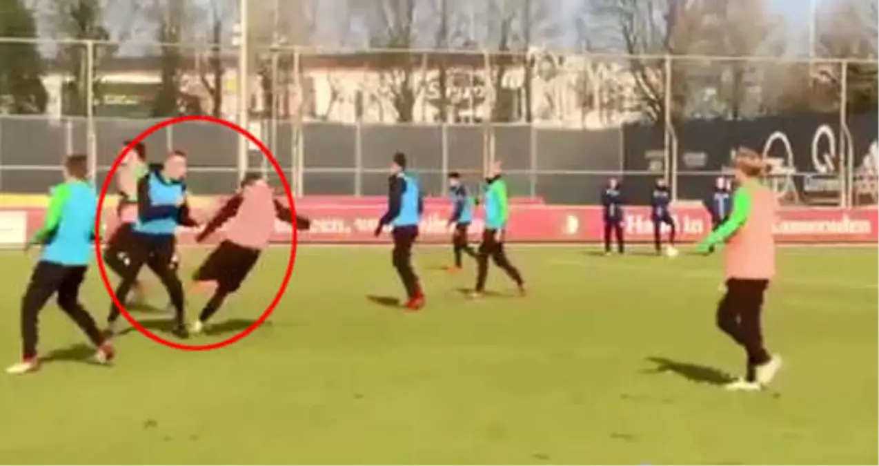 Hollanda Ekibi Feyenoord'un İdmanında Tekme Tokat Kavga Çıktı