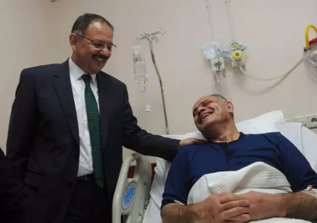 Özhaseki'den Saldırıya Uğrayan Belediye Başkanına Ziyaret