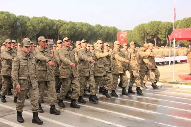 Alaşehir'de Bin 289 Acemi Er Yemin Etti