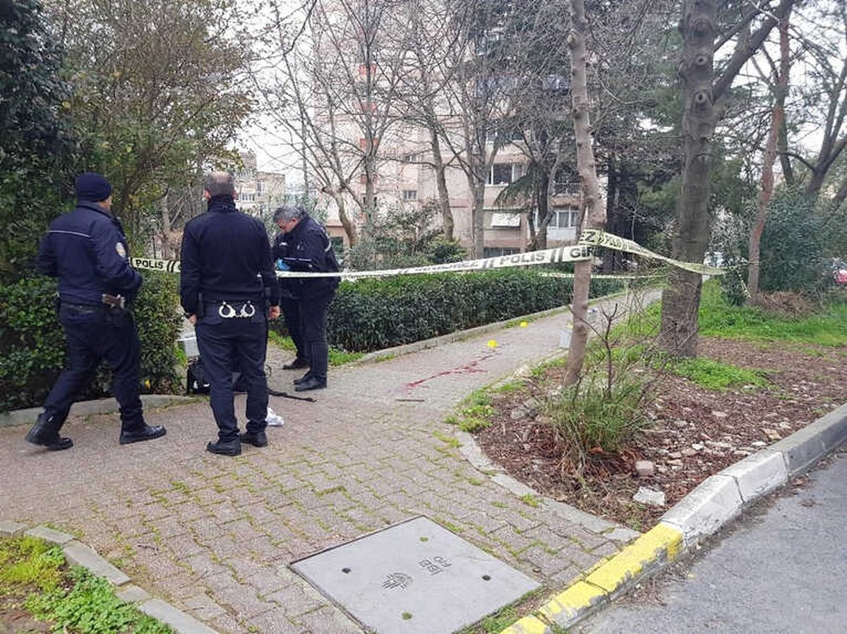 Ataköy'de Sabah Sporu Yapan Şahsa Silahlı Saldırı