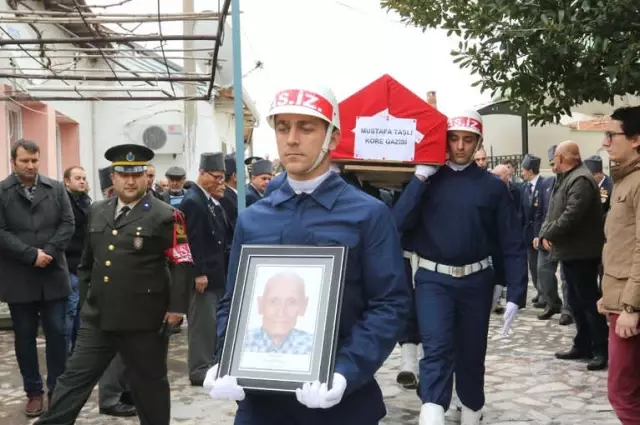 Akhisarlı Kore Gazisi Son Yolculuğuna Uğurlandı Akhisarlı Kore Gazisi Son Yolculuğuna Uğurlandı