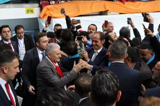 Başbakan Yıldırım: 'Bu Hareketin İçine Nifak Sokmaya Çalışanlar Türkiye'ye Zarar Veriyor'