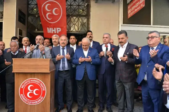 Mersin'e Deniz Otobüsü ve Uçağı ile Helikopter Geliyor