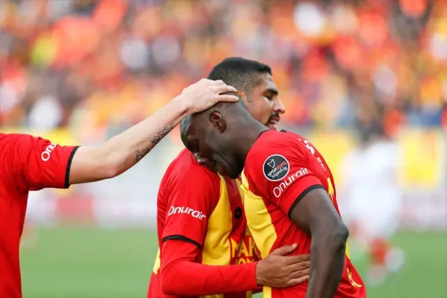 Futbol: Spor Toto Süper Lig Futbol: Spor Toto Süper Lig