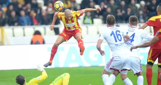 Yeni Malatyaspor, Son Sıradaki Karabük'ü Rahat Geçti: 3-1