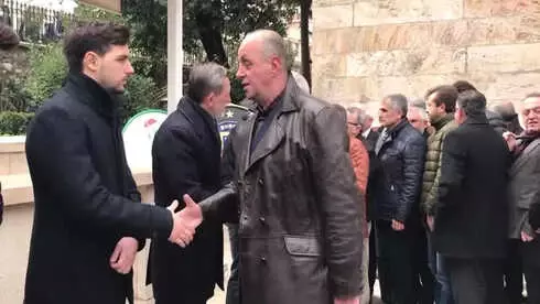 Btso Başkanı Burkay'ın Kardeşinin Cenazesi Defnedildi Btso Başkanı Burkay'ın Kardeşinin Cenazesi Defnedildi