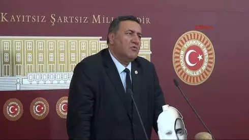 CHP'li Gürer, Patatesin Önemini Cem Yılmaz'ın Filmiyle Anlattı-2 CHP'li Gürer, Patatesin Önemini Cem Yılmaz'ın Filmiyle Anlattı-2