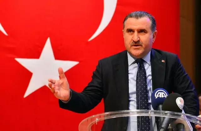 Osman Aşkın Bak, Enka Ödül Törenine Katıldı