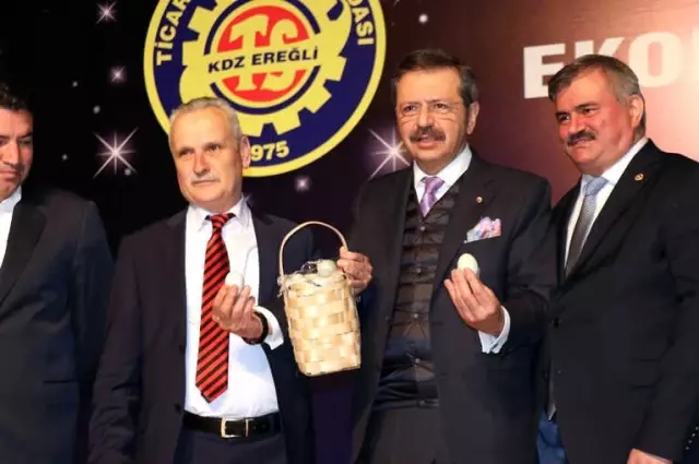 Hisarcıklıoğlu, Yaşar Tetiker Bulvarı ve Konferans Salonunu Açtı Hisarcıklıoğlu, Yaşar Tetiker Bulvarı ve Konferans Salonunu Açtı