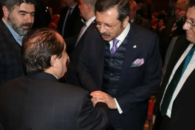 TOBB Başkanı Hisarcıklıoğlu: 'Beş Babayiğidi Çıkarttık, Türkiye İnşallah 2019'da Yerli ve Mili... TOBB Başkanı Hisarcıklıoğlu: 'Beş Babayiğidi Çıkarttık, Türkiye İnşallah 2019'da Yerli ve Mili...