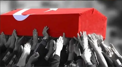 Afrinden Gelen 8 Şehit Haberi, Ünlü İsimleri de Yasa Boğdu Afrinden Gelen 8 Şehit Haberi, Ünlü İsimleri de Yasa Boğdu
