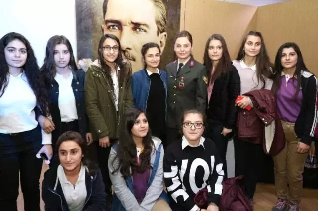 Van'da 'Rol Model' Buluşması