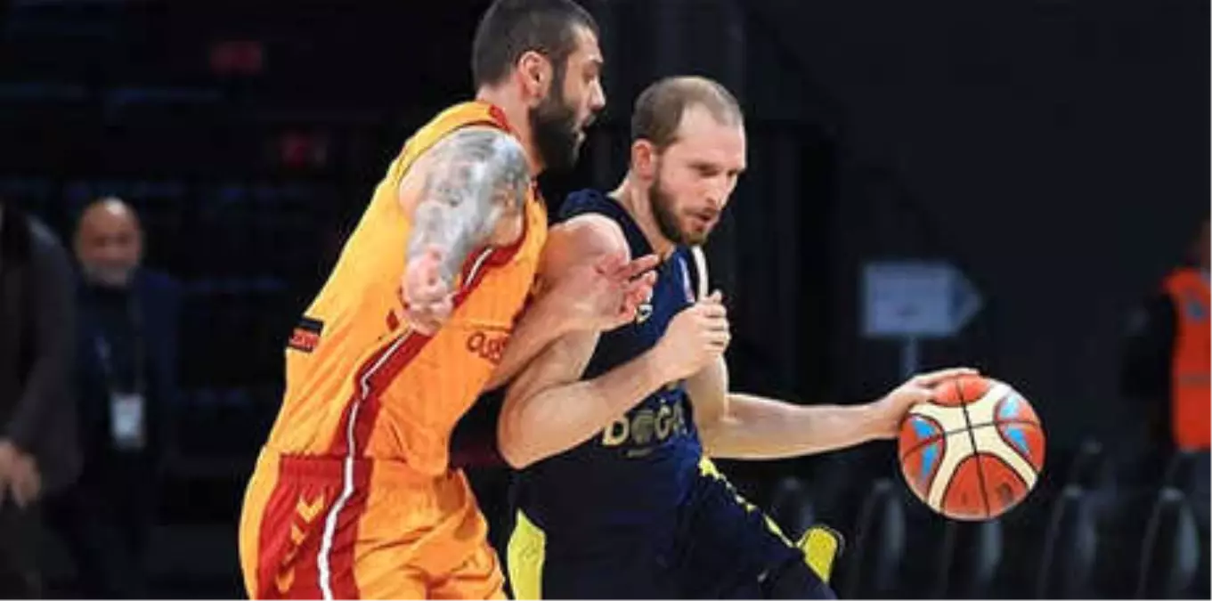 Basketbolda Derbi Günü