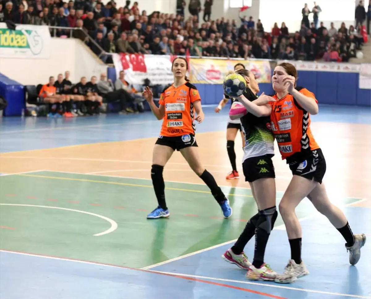 Hentbol: Kadınlar Ehf Challenge Kupası