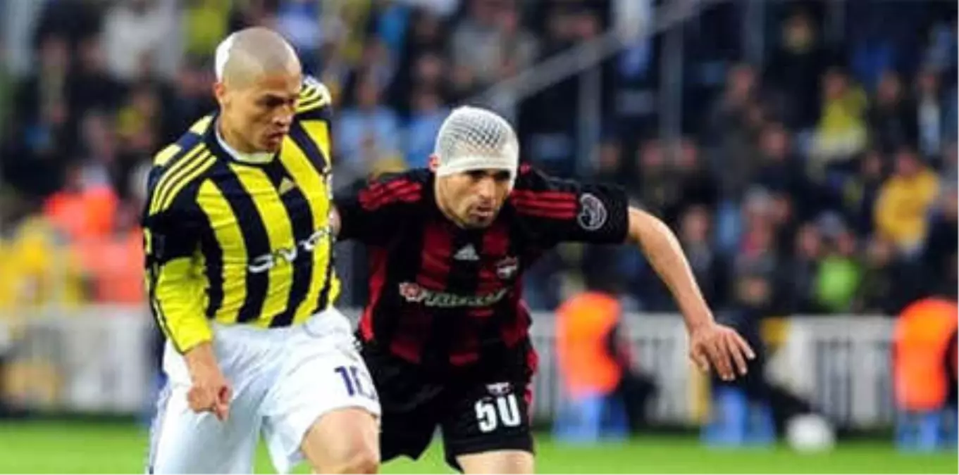 Hürriyet Gücer'den Alex de Souza'ya Gülümseten Mesaj
