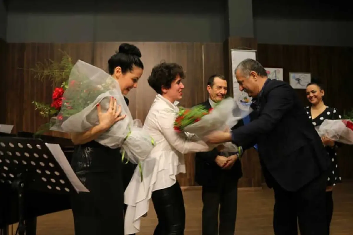 İstanbulied Şan Piyano Resitaline Büyük İlgi