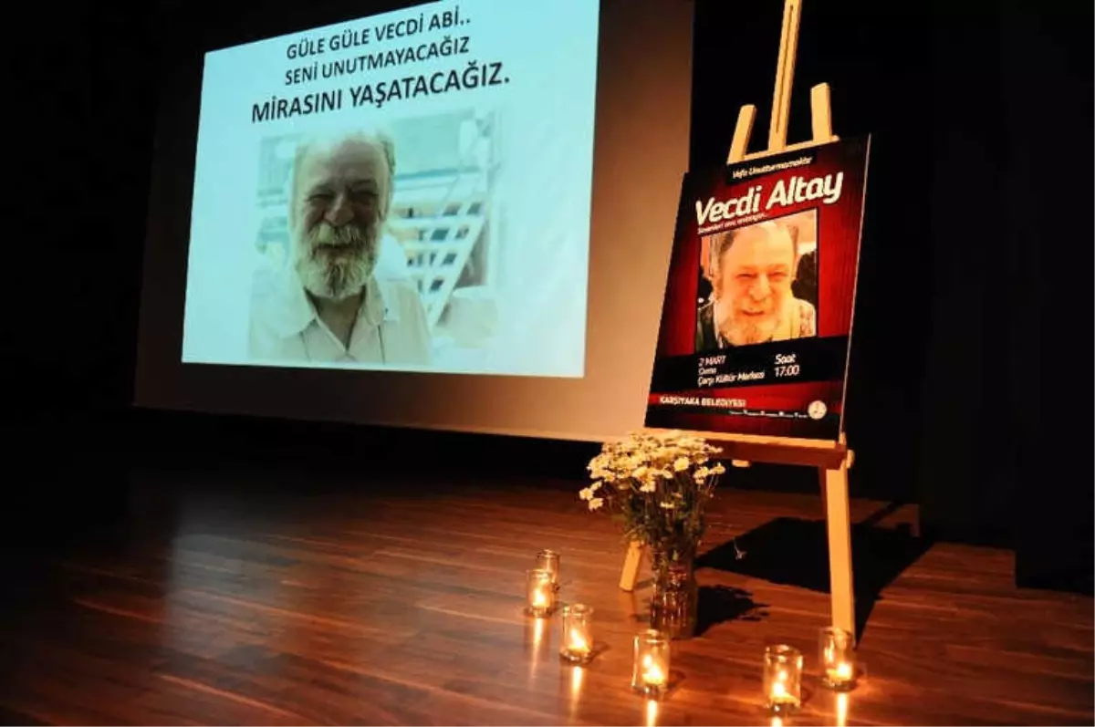 Karşıyaka Vecdi Altay'ı Andı