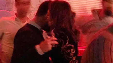 Oyuncu Seda Bakan, Eşiyle Tartışıp Mekanı Terk Etti Oyuncu Seda Bakan, Eşiyle Tartışıp Mekanı Terk Etti
