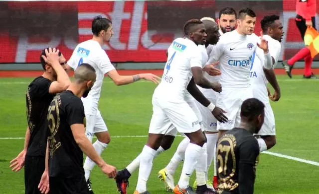 Spor Toto Süper Lig: Kasımpaşa: 1 - Osmanlıspor: 1 (İlk Yarı)