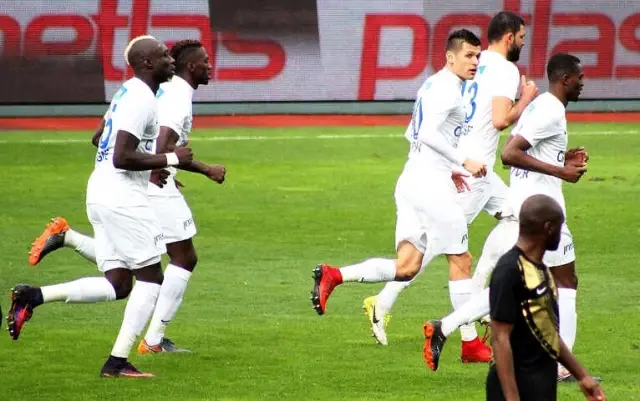 Spor Toto Süper Lig: Kasımpaşa: 1 - Osmanlıspor: 1 (İlk Yarı)