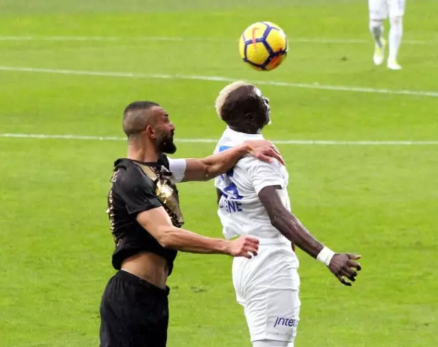 Spor Toto Süper Lig: Kasımpaşa: 1 - Osmanlıspor: 1 (İlk Yarı)