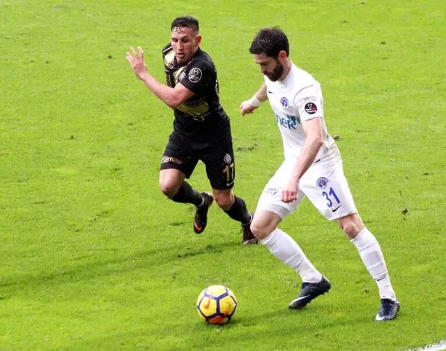 Spor Toto Süper Lig: Kasımpaşa: 1 - Osmanlıspor: 1 (İlk Yarı)