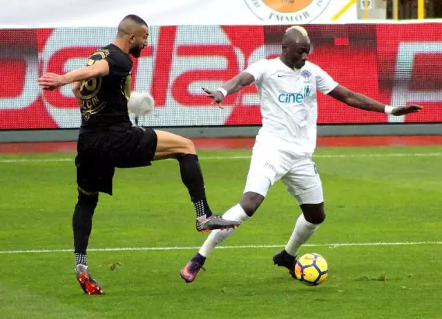 Spor Toto Süper Lig: Kasımpaşa: 1 - Osmanlıspor: 1 (İlk Yarı)