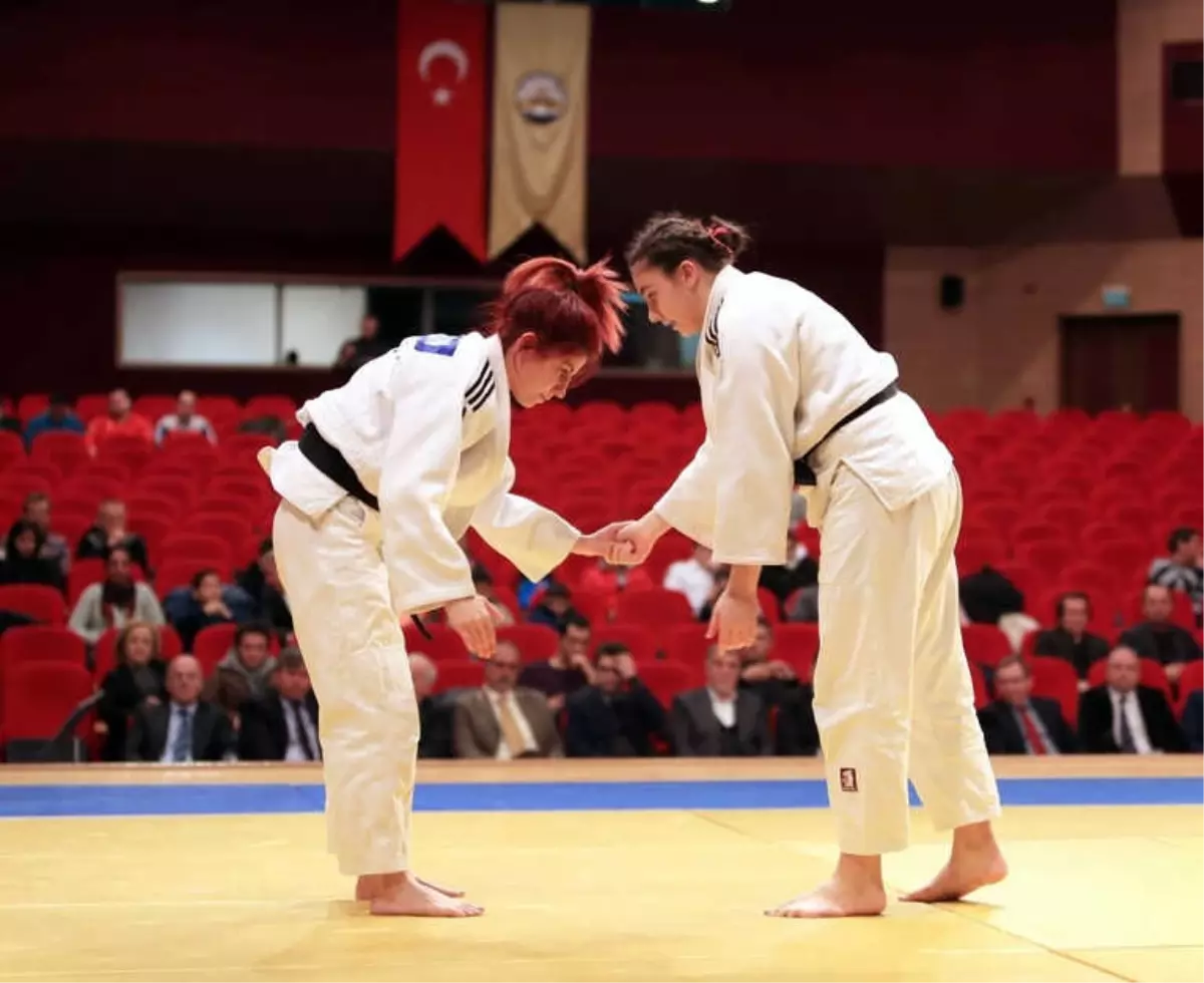 Trakya Üniversitesinden 'Her Yönüyle Spor' Paneli