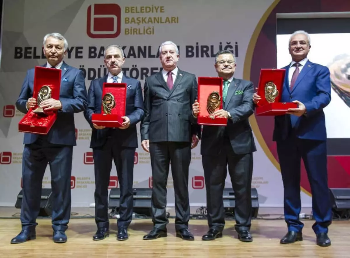 Belediye Başkanları Birliğinden Başkan Başsoy'a 3 Ödül