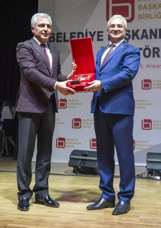 Belediye Başkanları Birliğinden Başkan Başsoy'a 3 Ödül