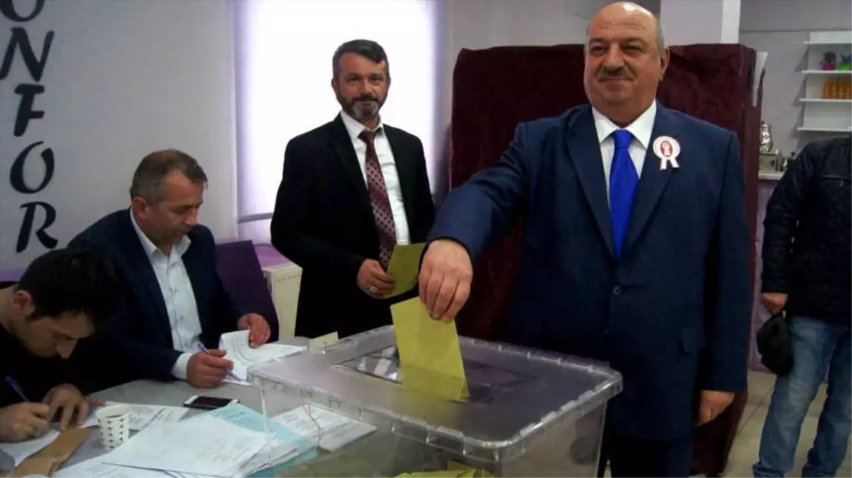 Karasu Esnafından Balcı'ya 'Güven Oyu'