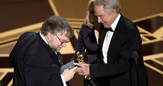 Oscar Ödülleri Sahiplerini Buldu! Peki En İyi Yönetmen Guillermo del Toro Kimdir? Oscar Ödülleri Sahiplerini Buldu! Peki En İyi Yönetmen Guillermo del Toro Kimdir?