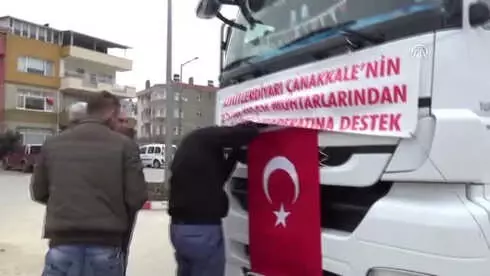 Lapsekili Muhtarlardan Afrin'e Traktör
