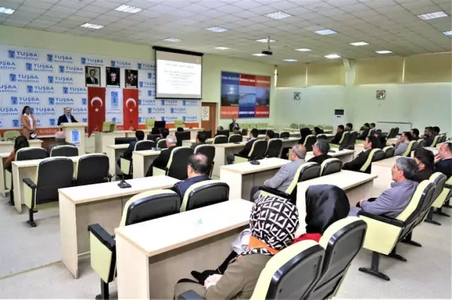 Tuşba Belediyesinden 'Kadına Karşı Şiddet' Konulu Seminer Tuşba Belediyesinden 'Kadına Karşı Şiddet' Konulu Seminer