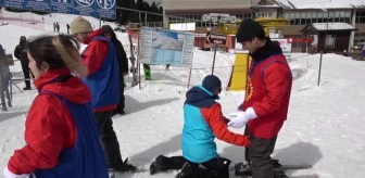 Bursa Uludağ'da Kayak Yaparken Görme Engelli Olduklarını Unuttular