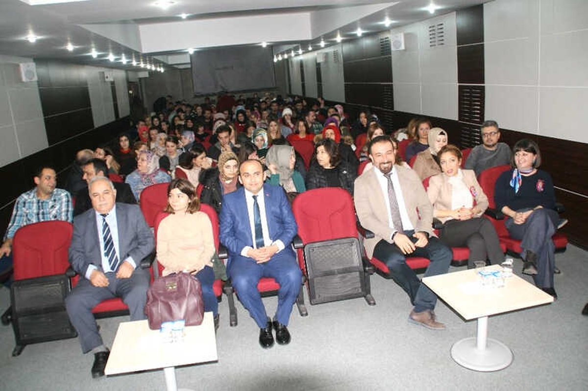 Devrek Myo'undan Dünya Kadınlar Günü Konferansı