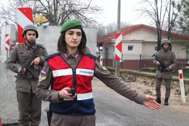 Astsubay Çavuş Funda Bölük ile ilgili görsel sonucu