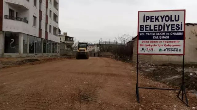 İpekyolu Belediyesinden Yol Yapım Çalışması