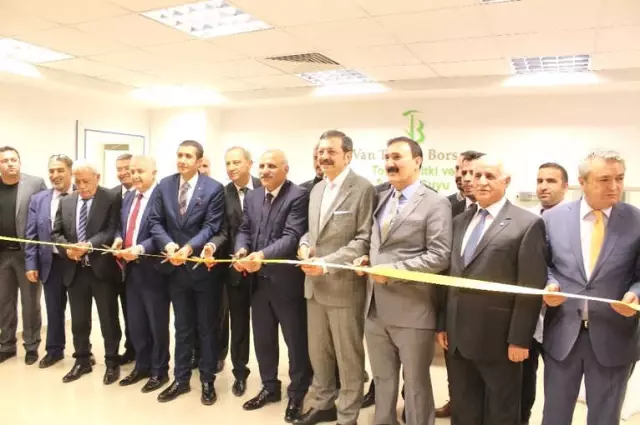 TOBB Başkanı Hisarcıklıoğlu, Vantb'da Laboratuvar Açılışını Gerçekleştirdi