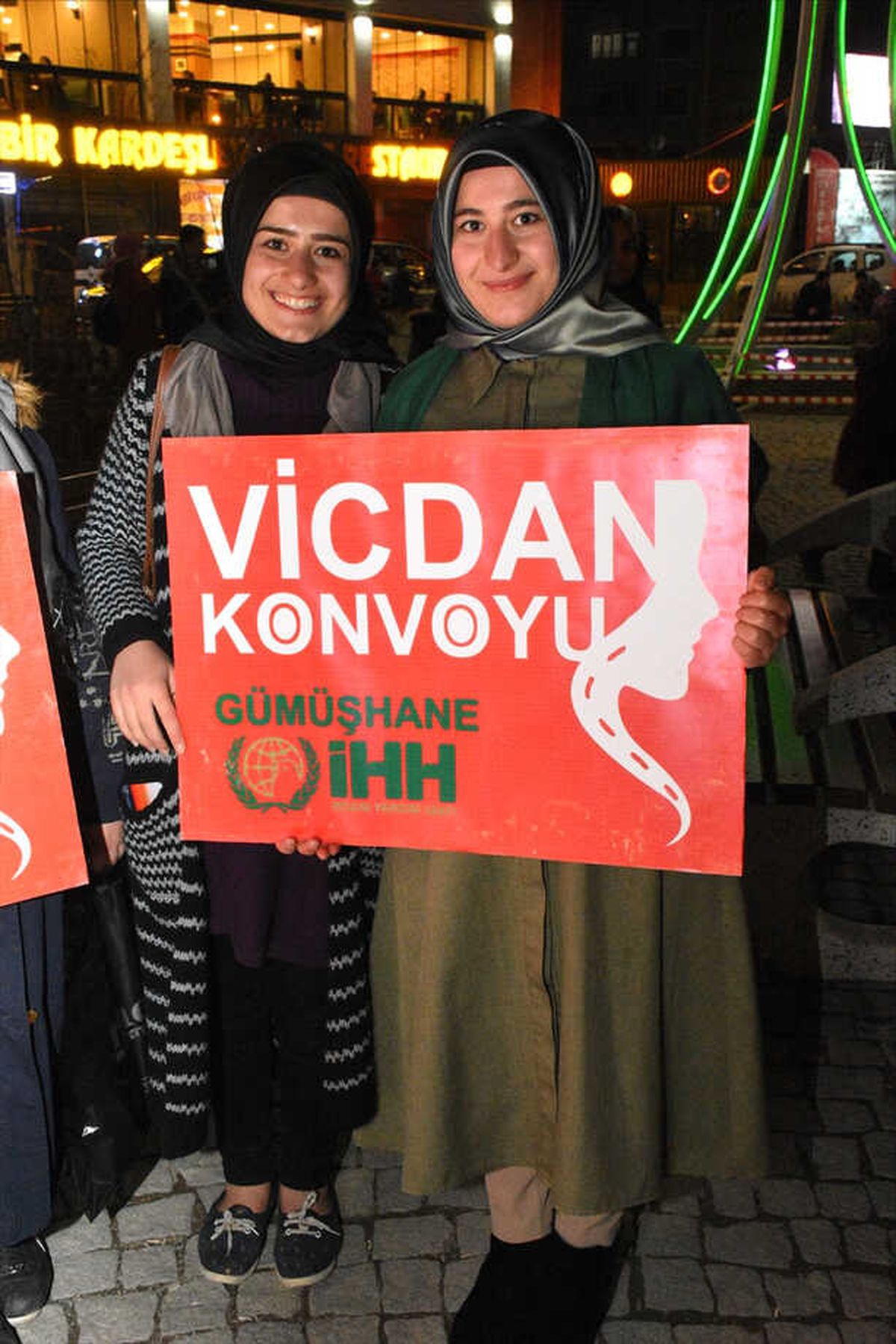 Vicdan Konvoyu'na Gümüşhane'den Destek