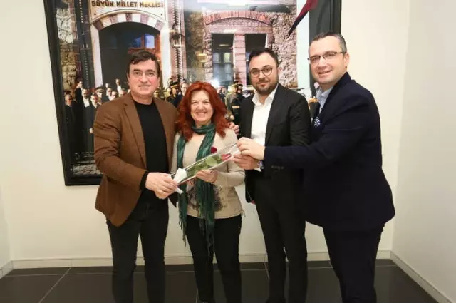 Satso Yönetiminden Kadınlar Günü Jesti