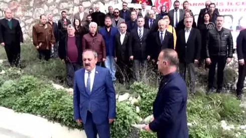 Tur Midibüsü Kazasında Ölen Kadınlar Anıldı Tur Midibüsü Kazasında Ölen Kadınlar Anıldı
