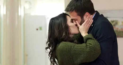 Final Yapan Meryem Dizisindeki Güçlü, Burcu Aşkı Gerçeğe Döndü! Final Yapan Meryem Dizisindeki Güçlü, Burcu Aşkı Gerçeğe Döndü!